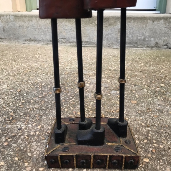 African Couple Statue - Metal Legs, Bodies made from Wood - 18.5 inches Tall - Picture 6 of 8